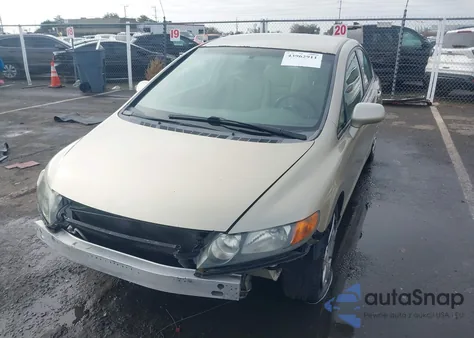 2008 Honda Civic Lx z USA, uszkodzony, nr VIN 1HGFA16518L108459